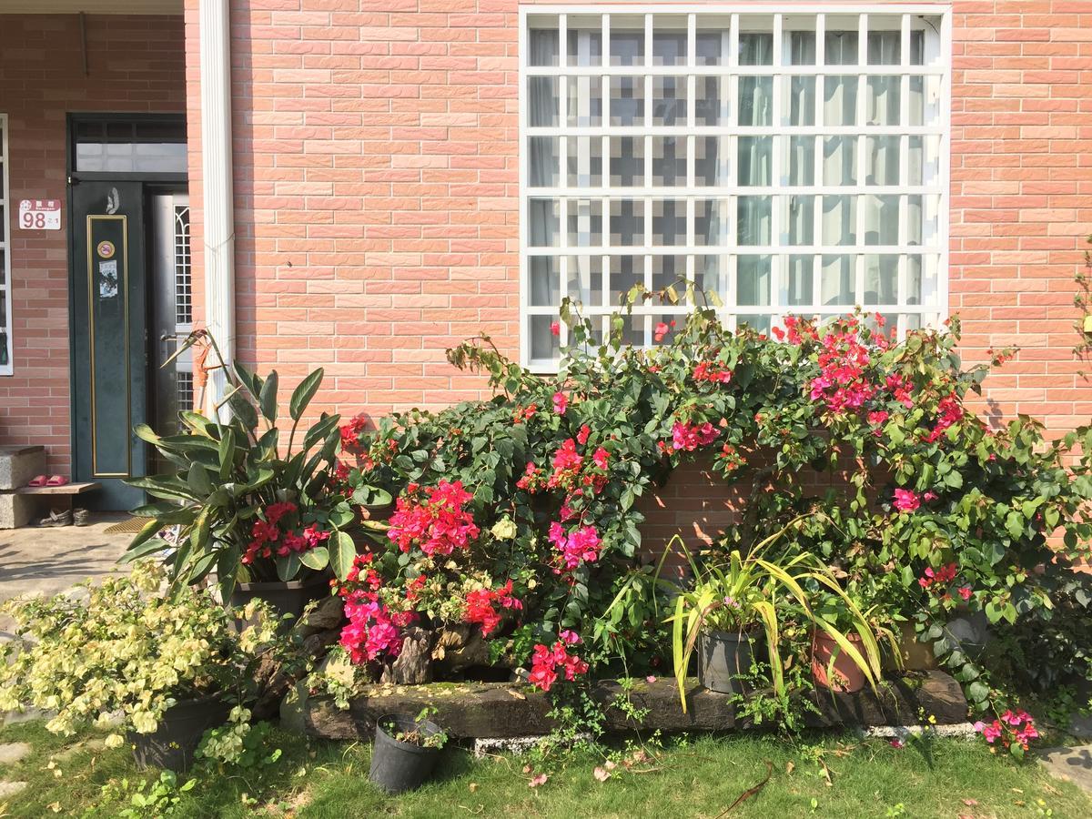 Wisdom Garden Home Stay Yuli Exterior foto